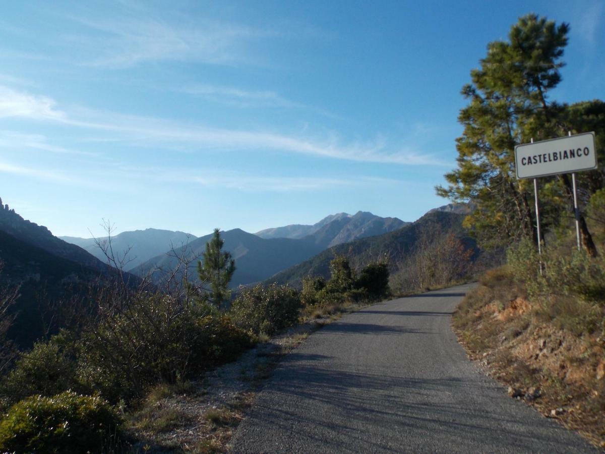 Arve Castelbianco - B&B E Appartamento Colletta Εξωτερικό φωτογραφία